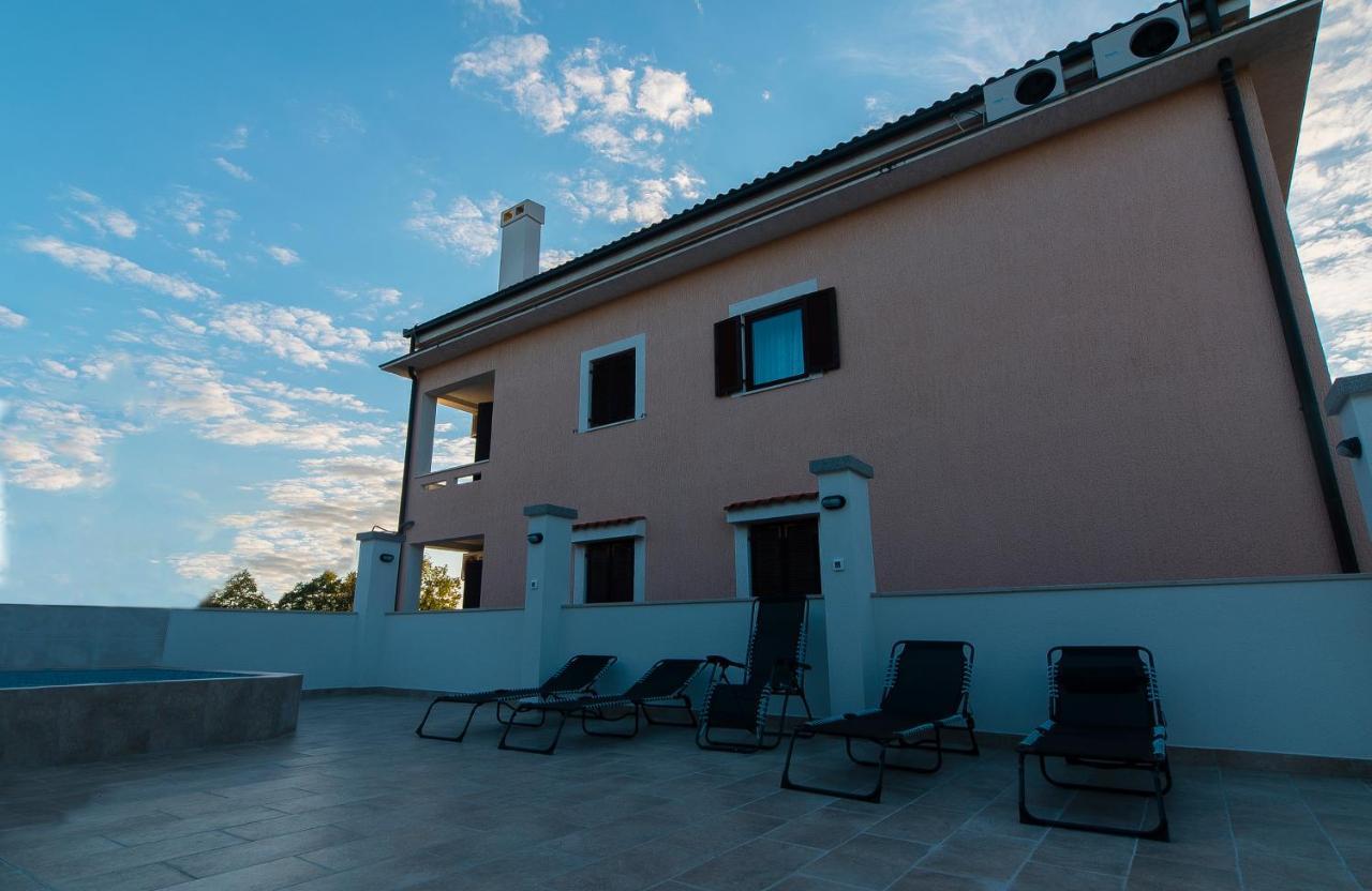 Guest House Lavanda 4 Njivice Exterior foto